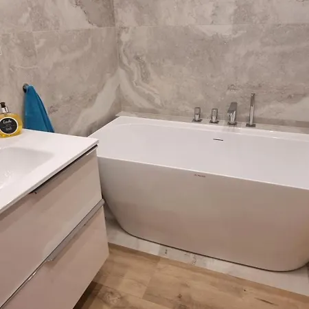 Apartment Mazowiecka F 202